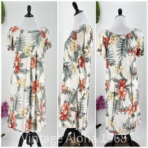 Iolani Hibiscus Orchid White/Green/Yellow Muumuu /Tiki Dress Large